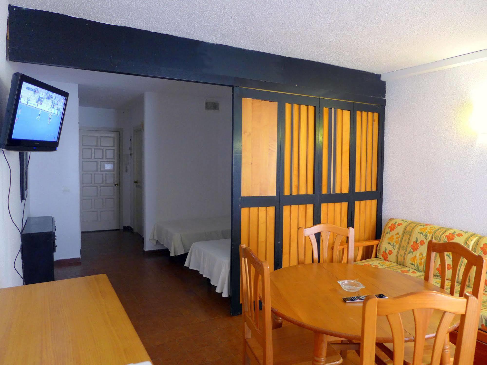 Apartamentos Alboran-Arysal Salou Extérieur photo