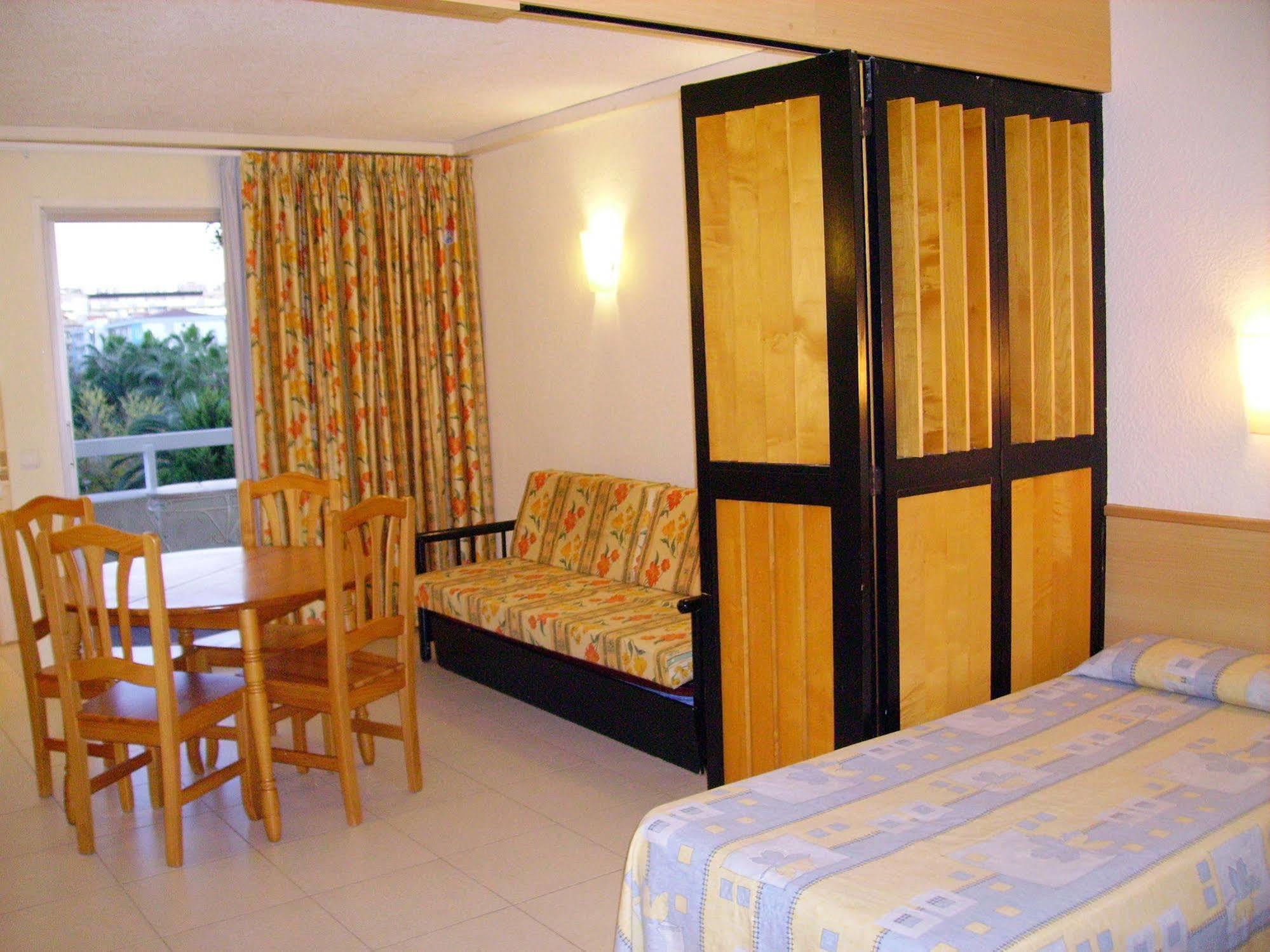 Apartamentos Alboran-Arysal Salou Extérieur photo